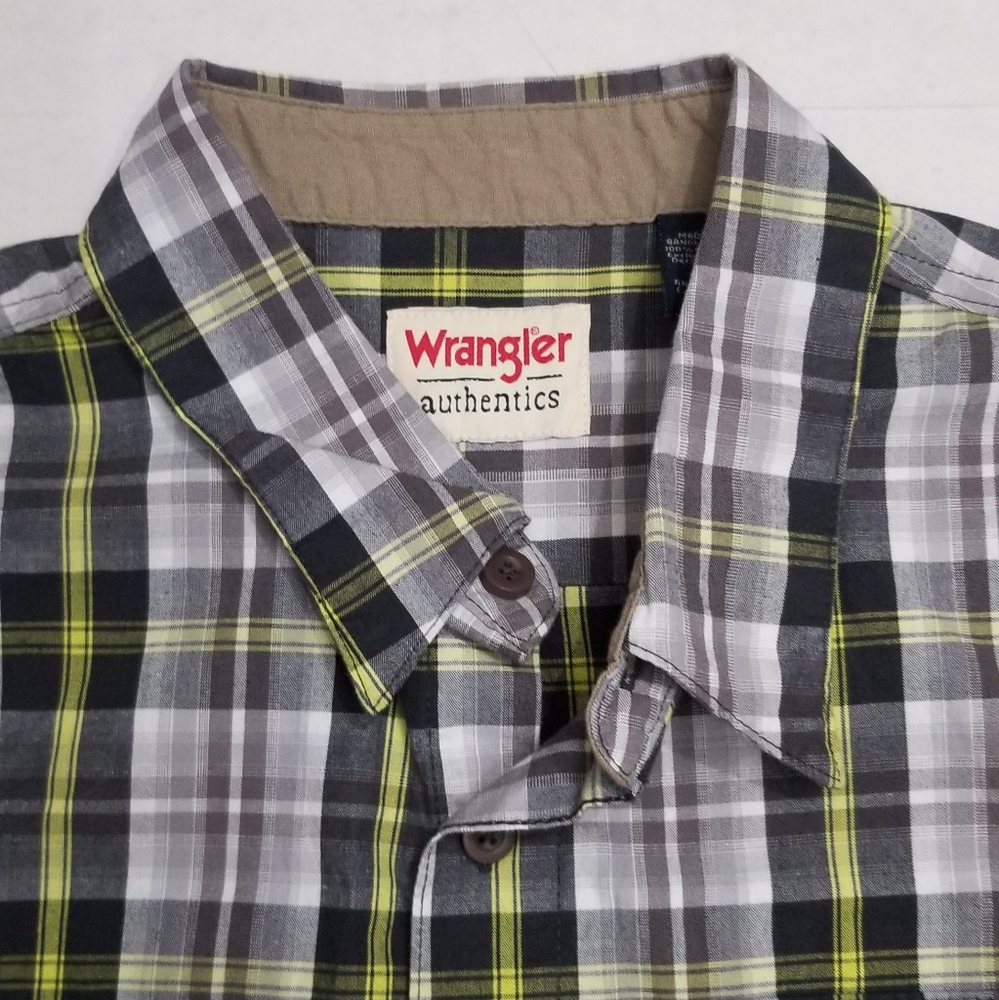 Wrangler Men Large Gray Plaid Button Down Shirt - Picture 4 of 5